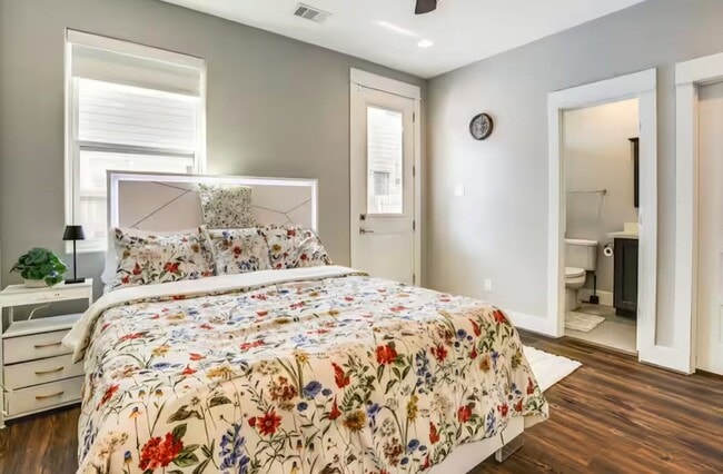 Building Photo - 3108 Baer St