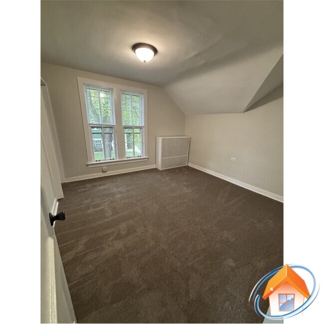 main bedroom - 1512 Wesley Ave