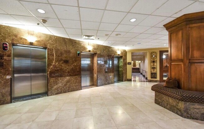 Foto del edificio - 3525 Sage Rd