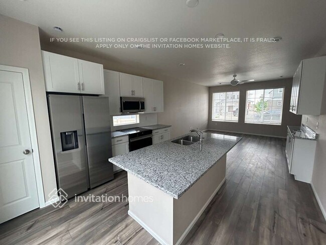 Foto del edificio - 3366 Pearwood Dr