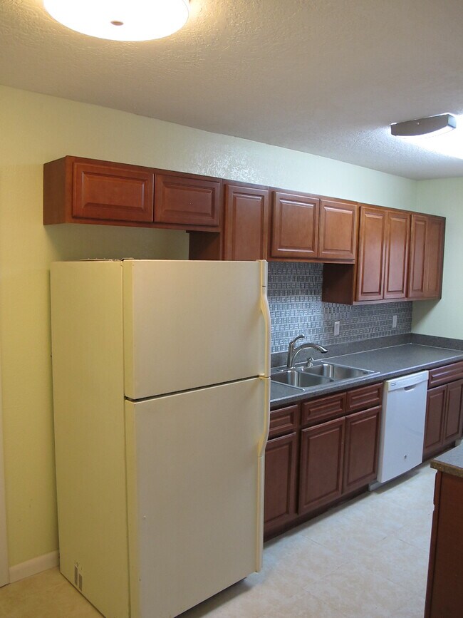 Foto del edificio - 407 Tyler Ave