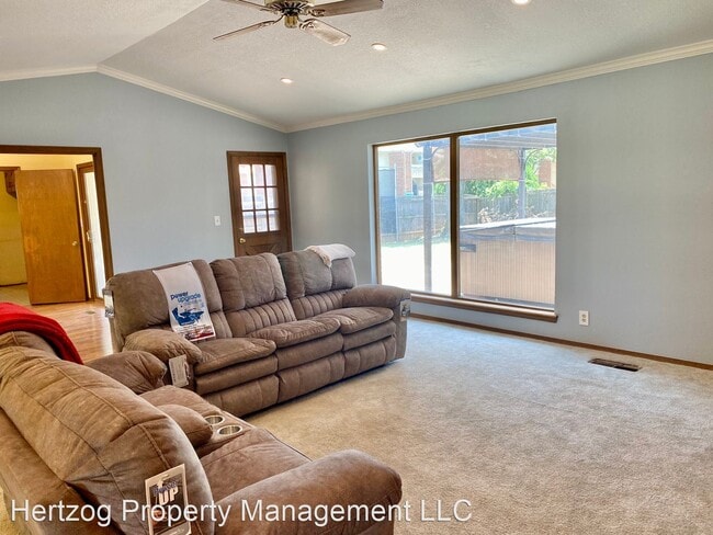 Building Photo - 3 br, 2.5 bath House - 2504 Briar Ridge Road