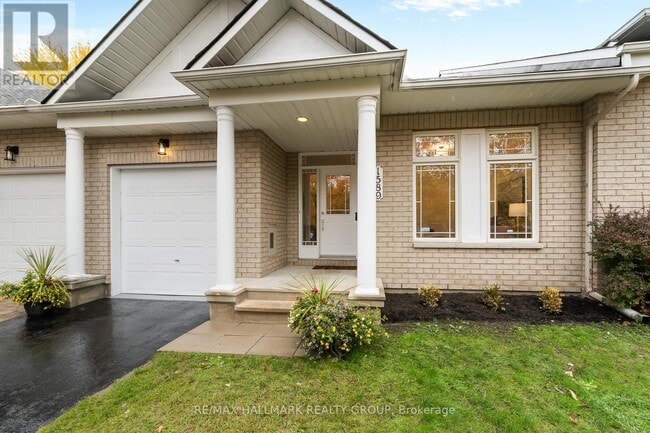 Building Photo - 1589 Henri Lauzon St