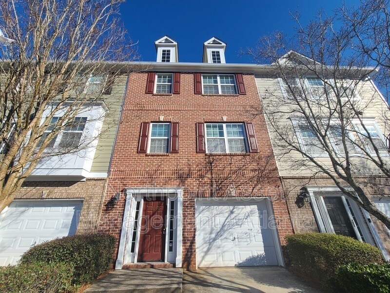Primary Photo - 2202 Leicester Way SE