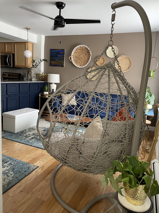 Building Photo - 1833 N Williams St