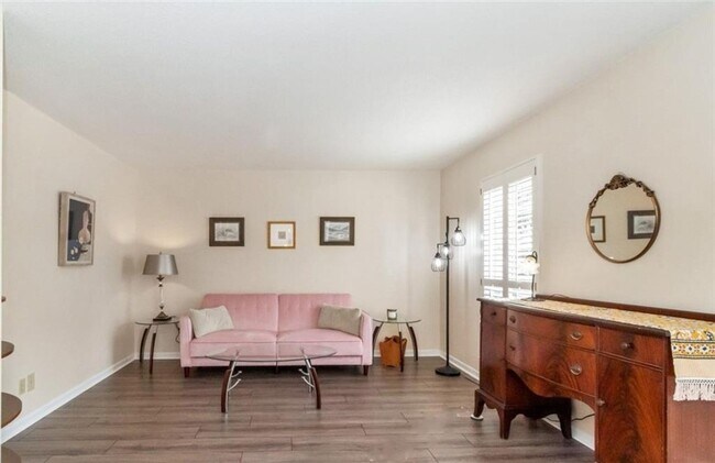 Foto del edificio - WELCOME TO GEORGETOWN CONDOMINIUMS IN SPRI...
