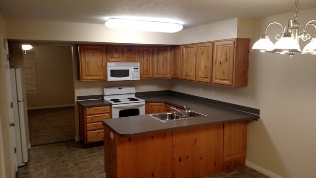 KITCHEN - 1253 E 6125 S