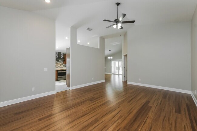 Foto del edificio - 2936 Minuteman Ln