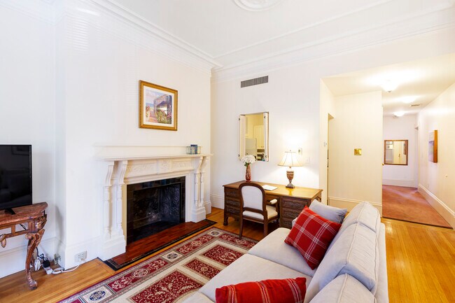 Building Photo - 385 Commonwealth Ave