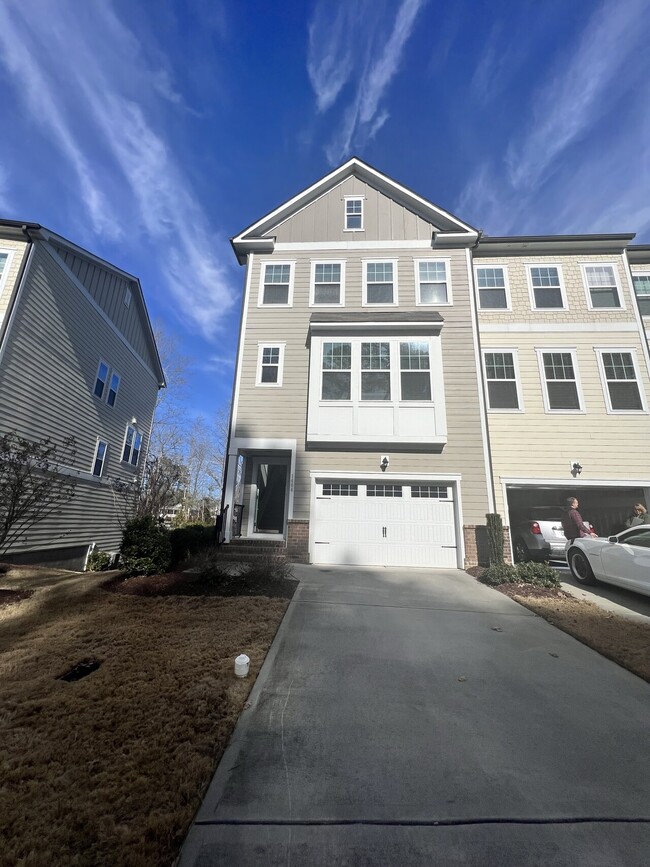 Building Photo - 1464 Salem Creek Dr, Apex, NC 27502