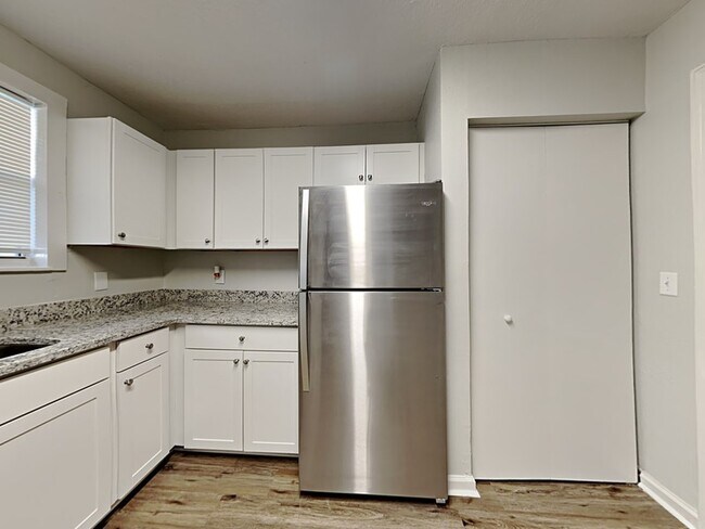 Foto del edificio - 4707 Sprite Rd