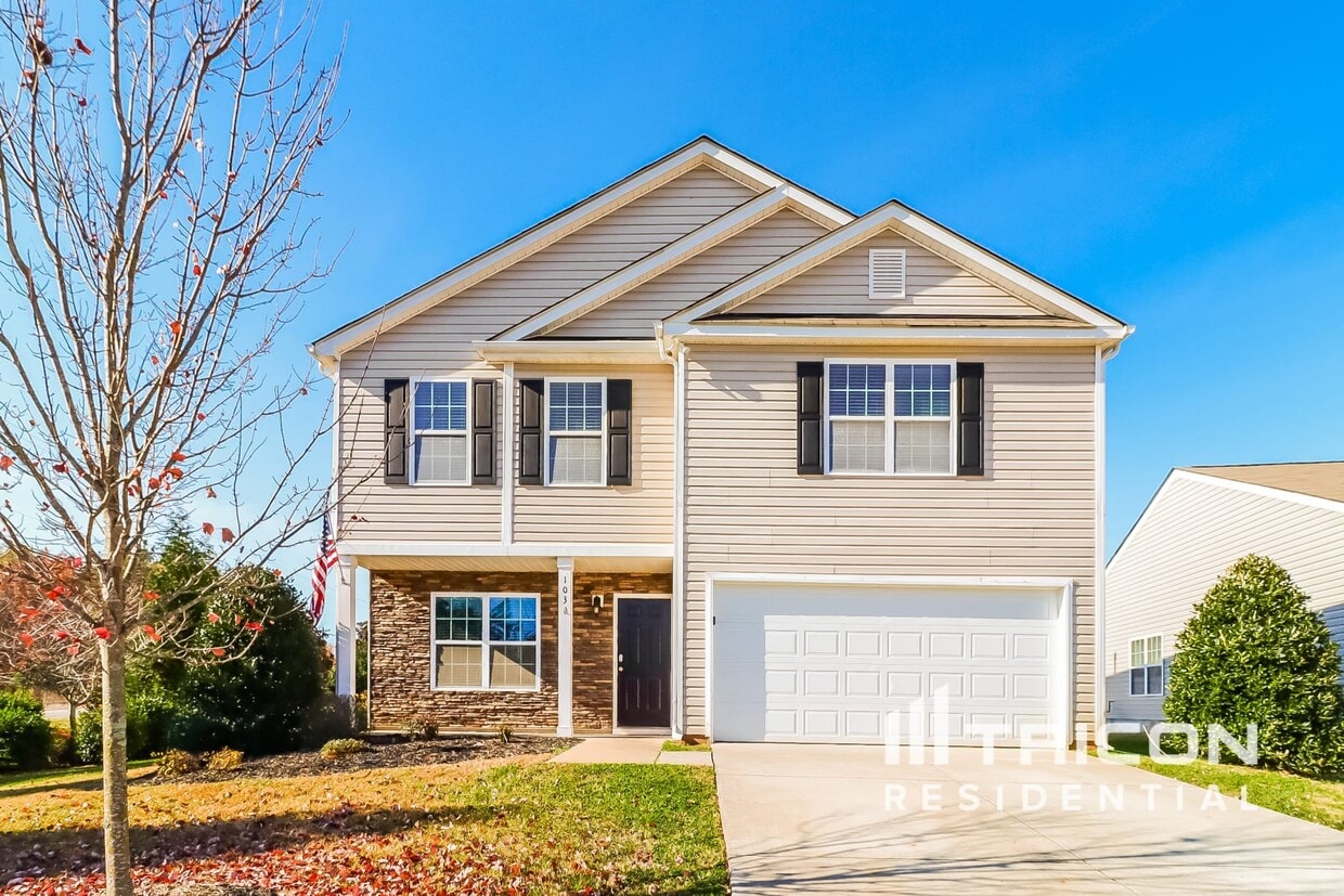 Foto principal - 103 Harvest Pointe Dr
