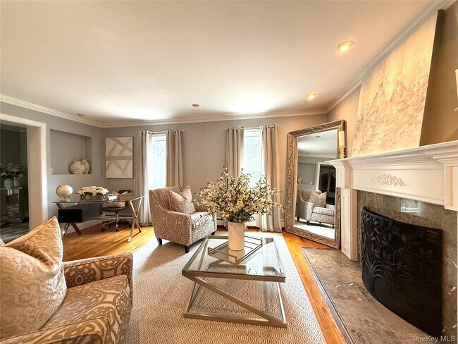 Foto del edificio - 195 Cove Rd