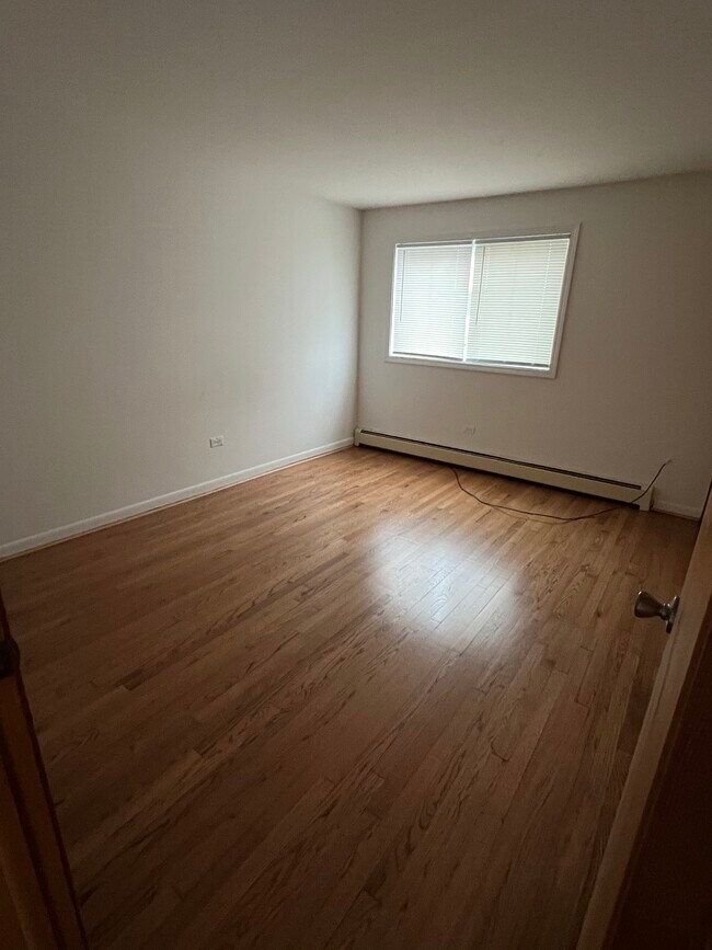 Building Photo - 9430 S 79th Ct