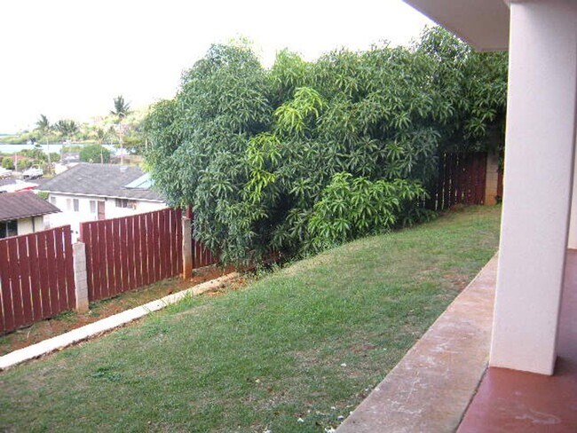 Foto del edificio - Lilipuna Rd. A-B