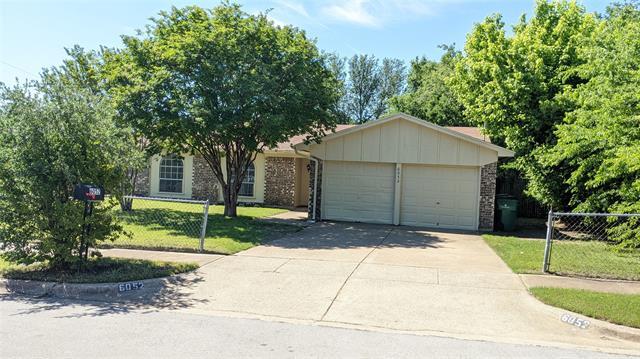 Foto del edificio - 6052 Highcrest Dr