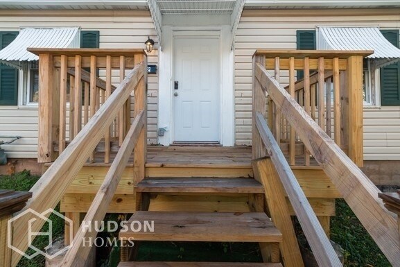 Building Photo - 672 N Keim St