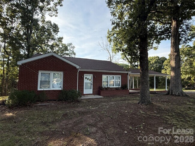 Foto del edificio - 430 Corinth Church Rd