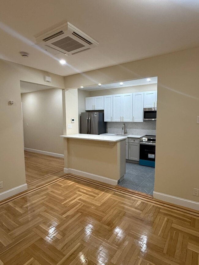 Building Photo - 8608 3rd Ave