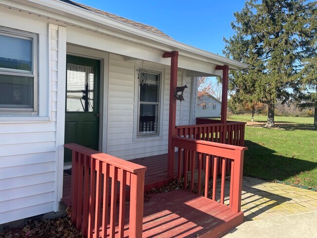 Foto del edificio - 4996 Ellingson Rd