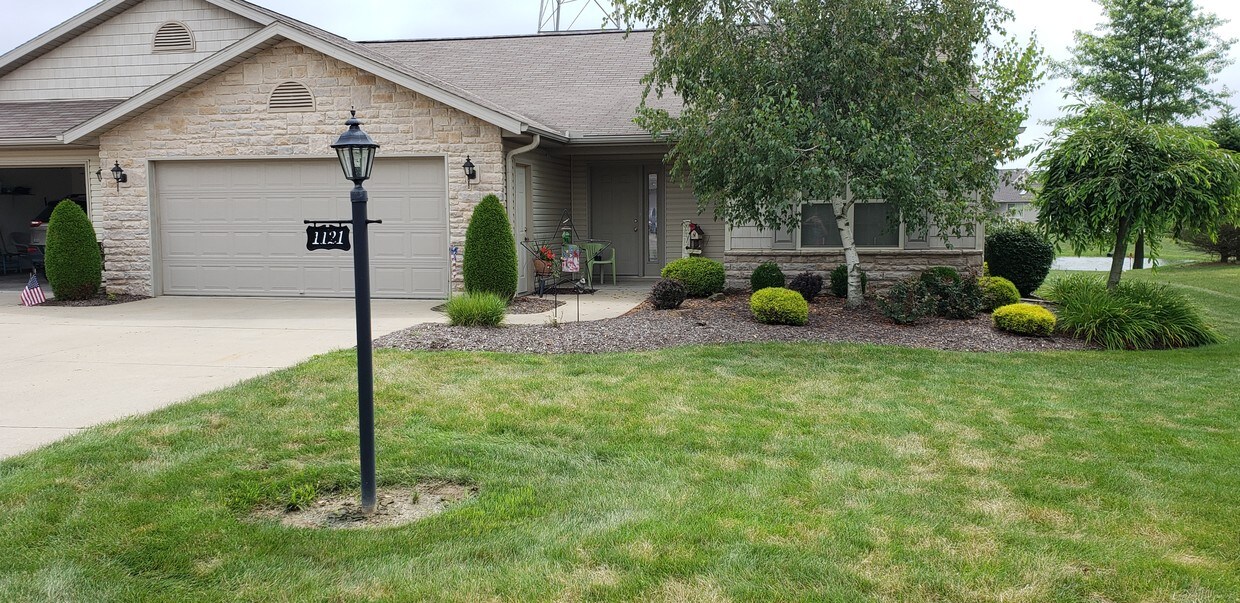 Primary Photo - 1121 Sequoia Dr NW