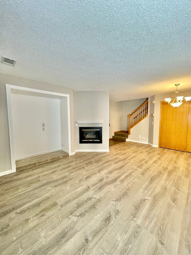 Foto del edificio - 2029 Southcross Dr W