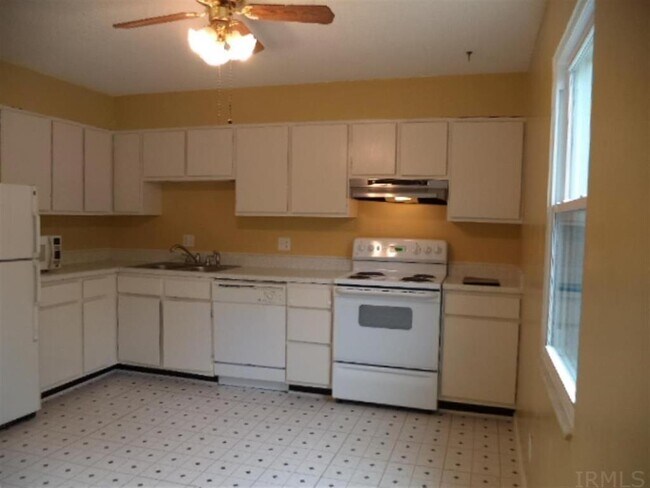 Foto del edificio - 4307 Maxwell Ave