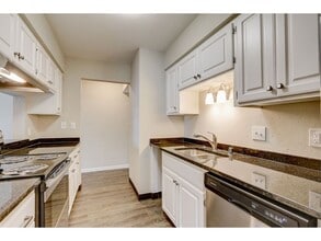 Lake Country Village Apartments - 8