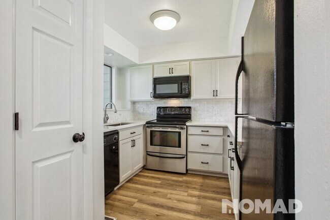 Foto del edificio - Charming 2BR Townhome in Arvada