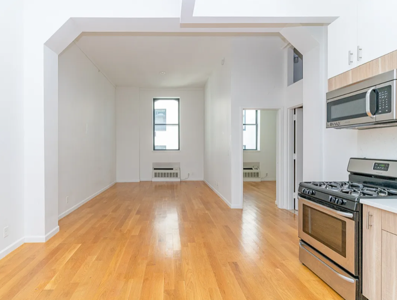 Primary Photo - 618 Bushwick Ave