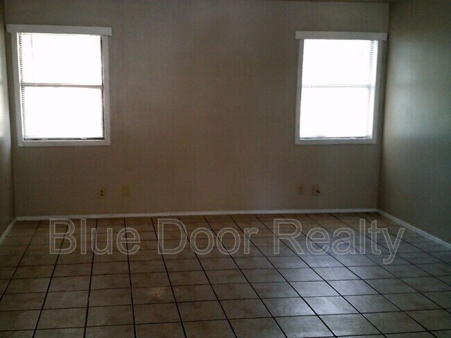 Building Photo - 1581 Glendale Ct SE