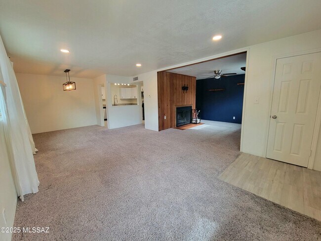 Foto del edificio - 5352 E Waverly St