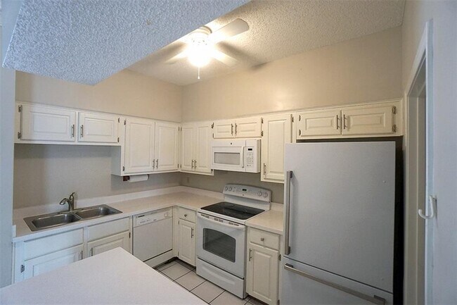Foto del edificio - 1307 Kinney Ave