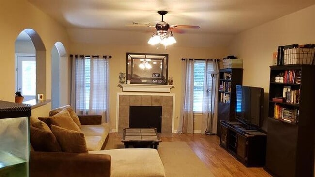 Building Photo - 2306 Hunter Park Ct, Conroe, TX, 77385