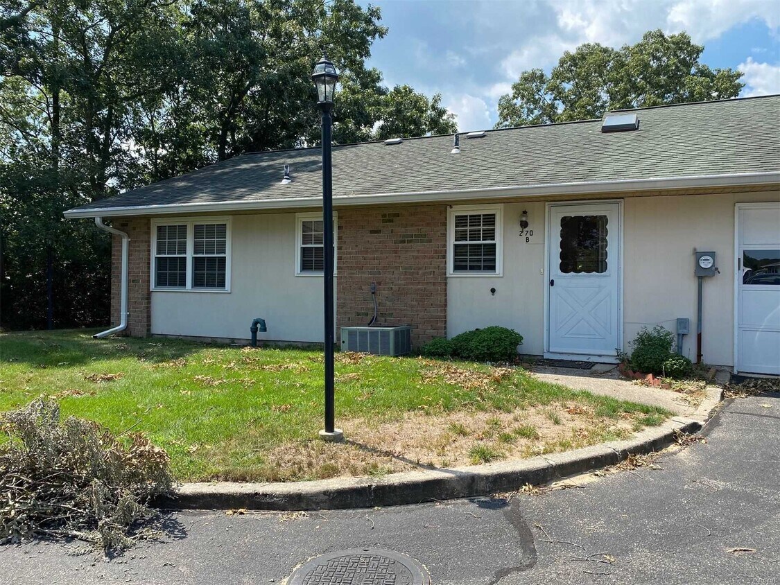 270 Berwick Ct, Ridge, NY 11961 House Rental in Ridge, NY