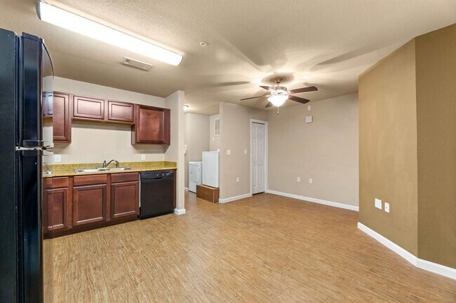 Foto del edificio - 908 W 21st St