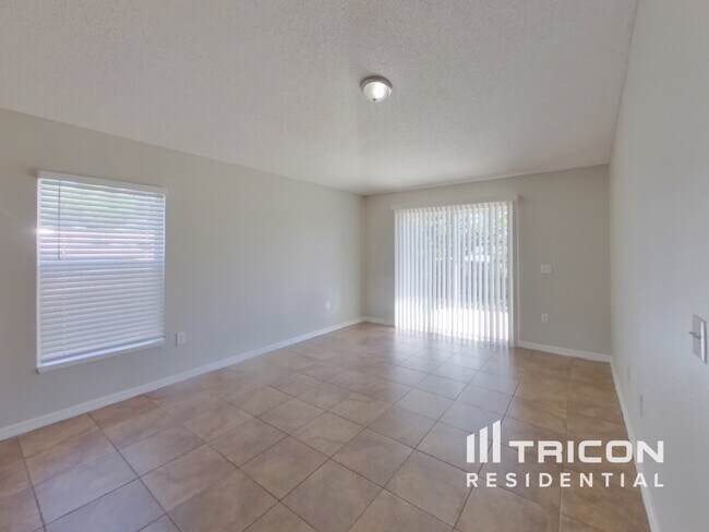Building Photo - 981 Yellowbird Avenue Deltona FL