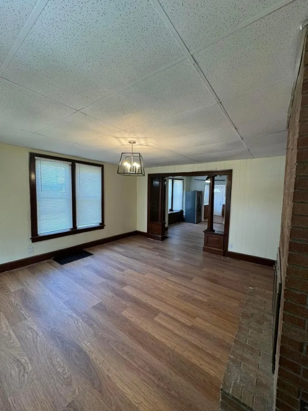 Building Photo - 2540-2542-2542 Steele Ave