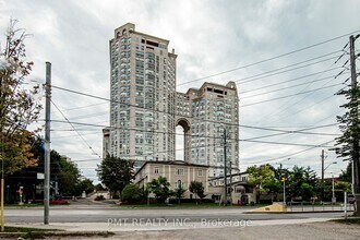 Building Photo - 2285-2285 Lake Shore Blvd W