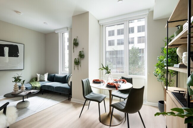 Building Photo - Elle