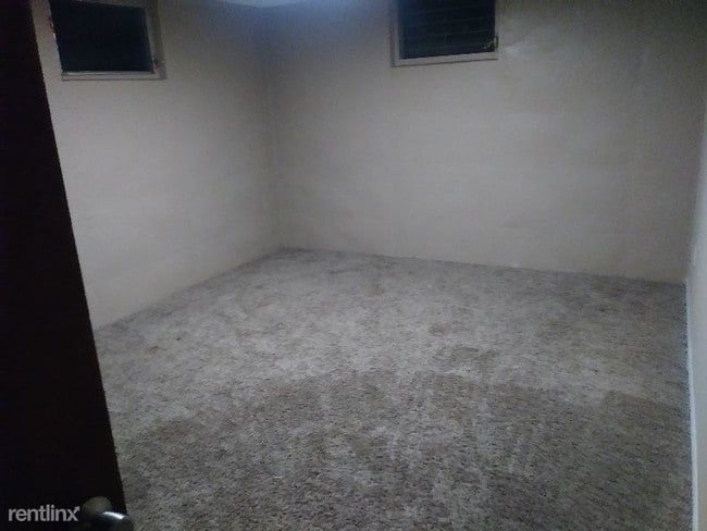Building Photo - 350 MO-350