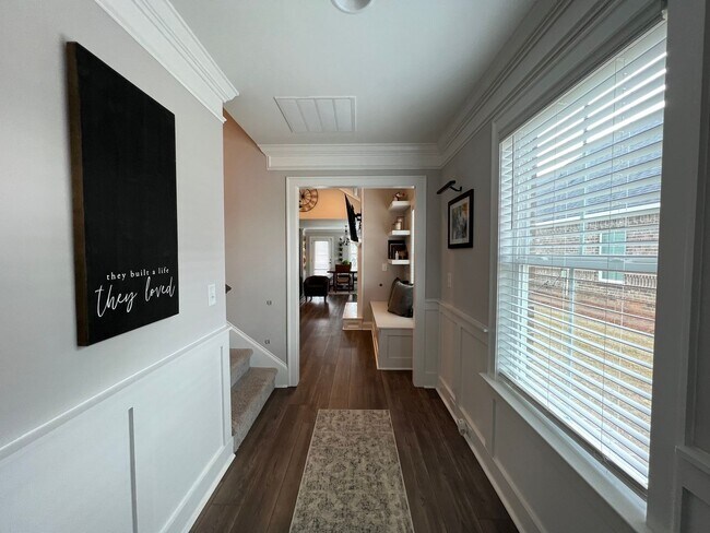 Building Photo - Available July 1, 2026!