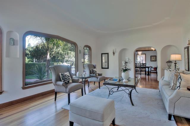 Foto del edificio - 1130 University Ave