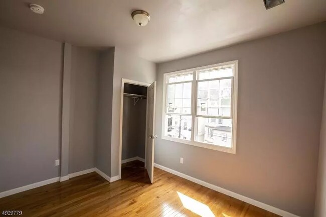 Bedroom 2 - 401 E 28th St