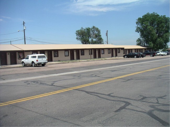 Building Photo - 609-615 26th St