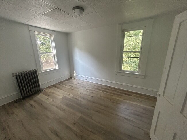 Foto del edificio - "Spacious 5-Bedroom Family Retreat with 2 ...