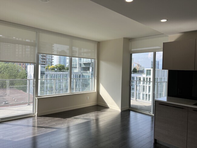 Photo du bâtiment - 6288 Cassie Ave