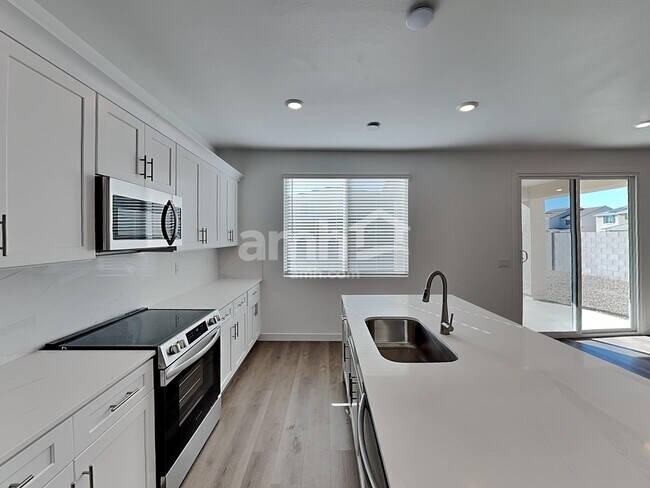 Foto del edificio - 20177 W Thomas Rd