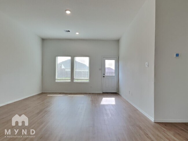 Foto del edificio - 9406 Kash Point Ct