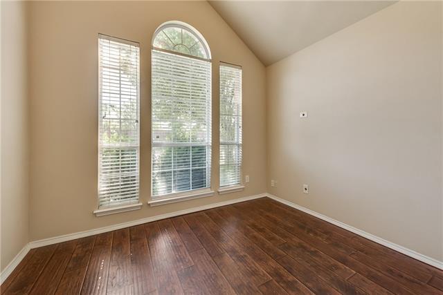 Foto del edificio - 5424 Highlands Dr